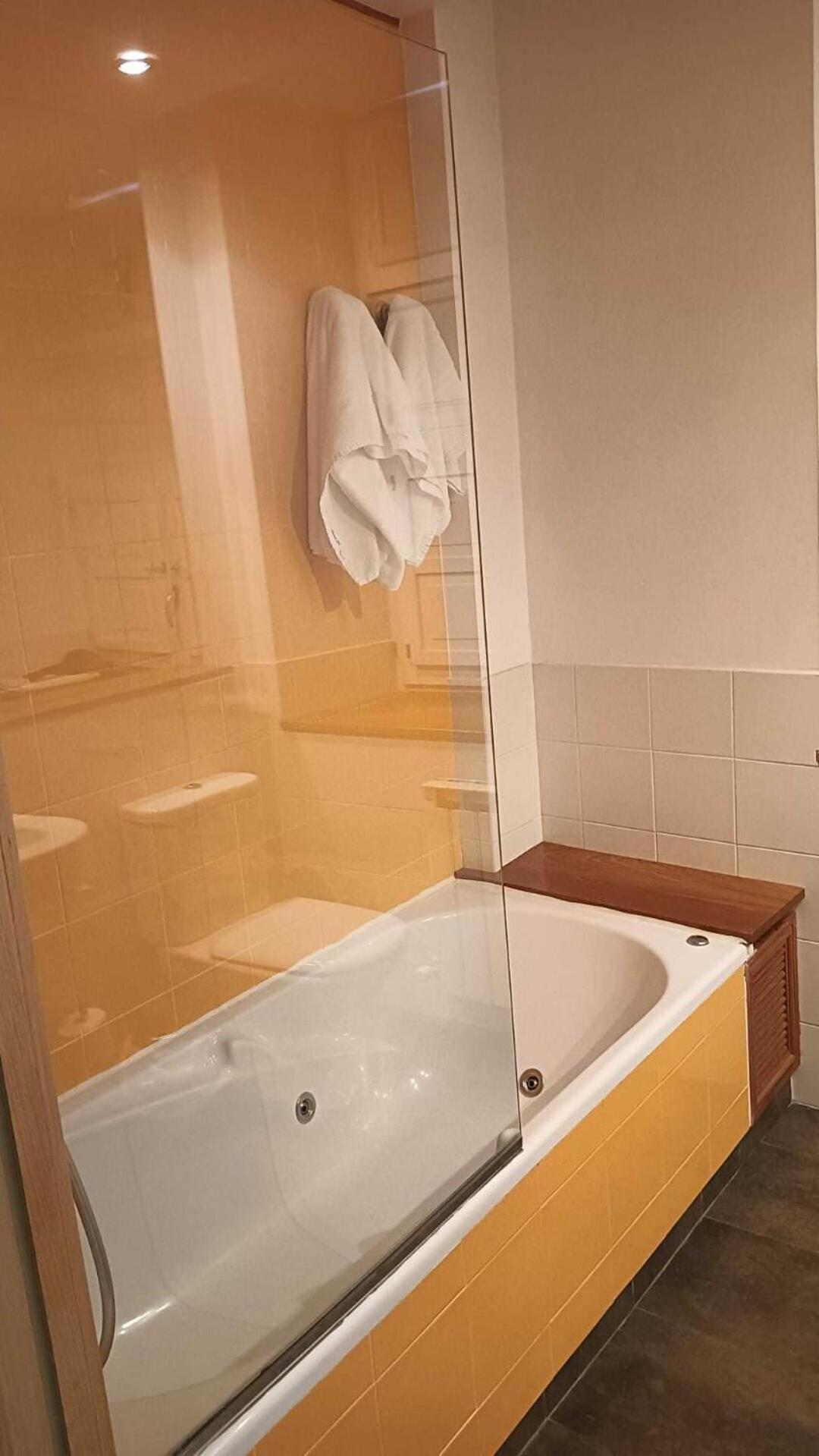 Gastro Hotel La Giraldilla Liérganes Kamer foto