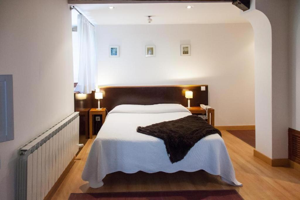 Gastro Hotel La Giraldilla Liérganes Kamer foto