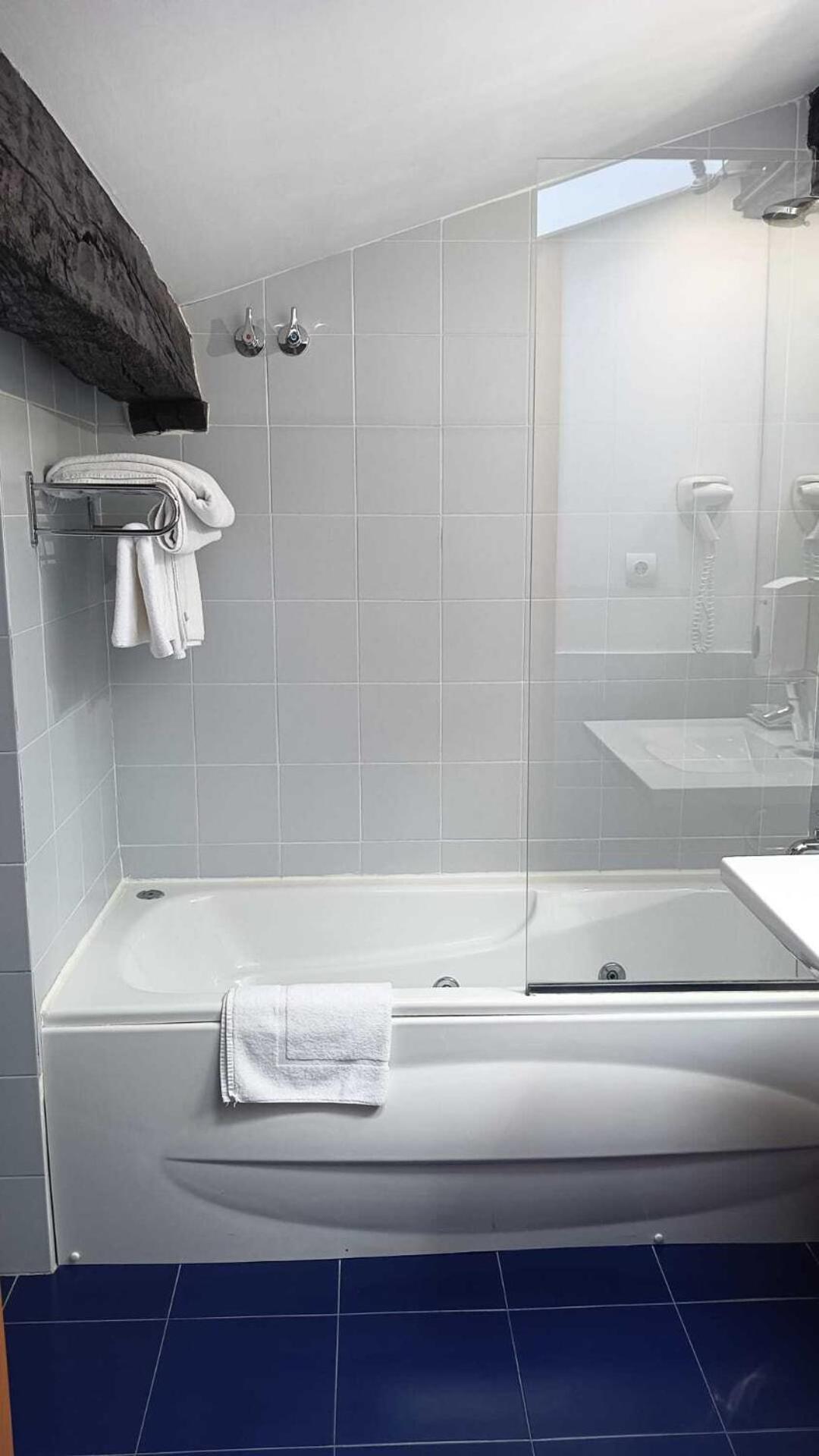 Gastro Hotel La Giraldilla Liérganes Kamer foto