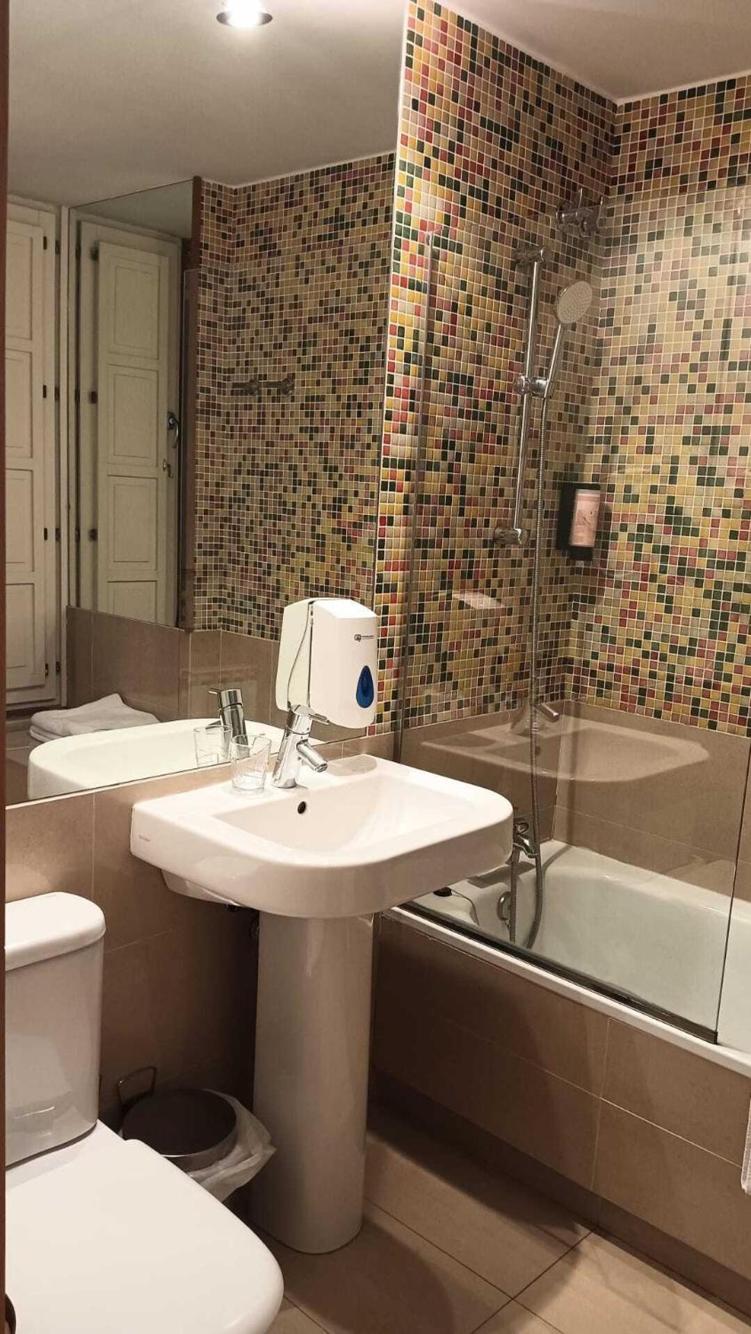 Gastro Hotel La Giraldilla Liérganes Kamer foto